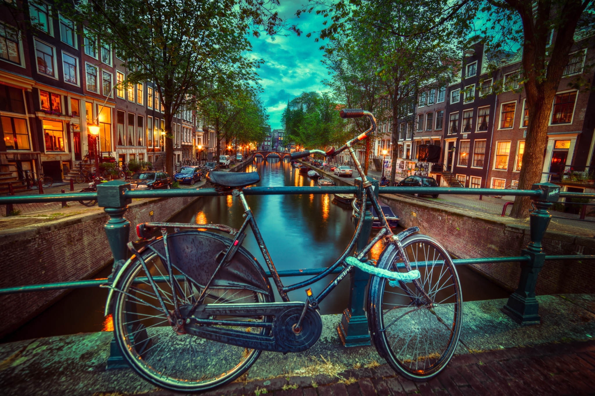 Городской велосипед – основное средство передвижения в Амстердаме
